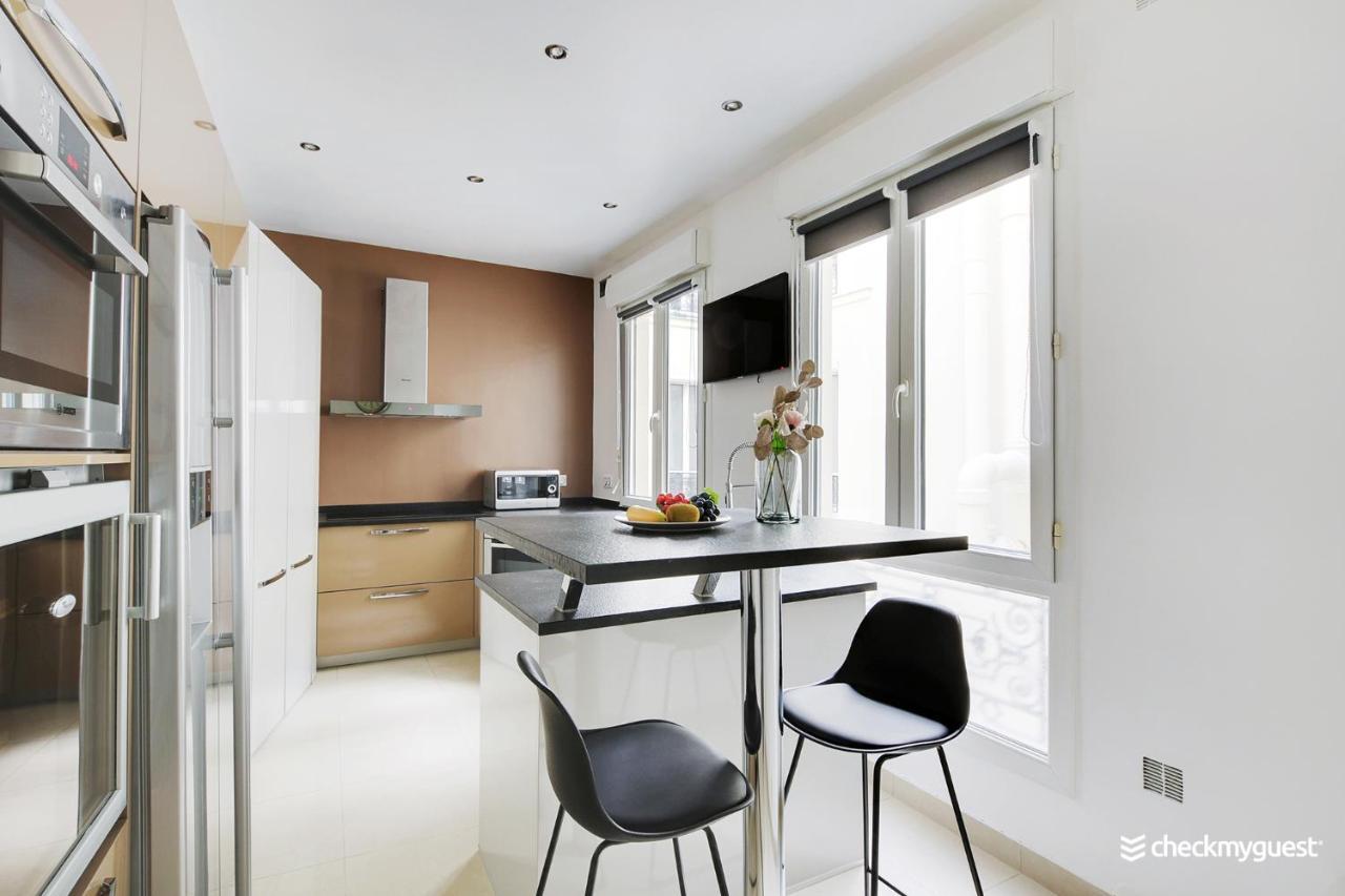 Fancy Apartment - 2Br-6P - Gare De L'Est Párizs Kültér fotó